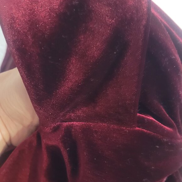 Burgundy velvet long evening dress - Picture 3 of 7